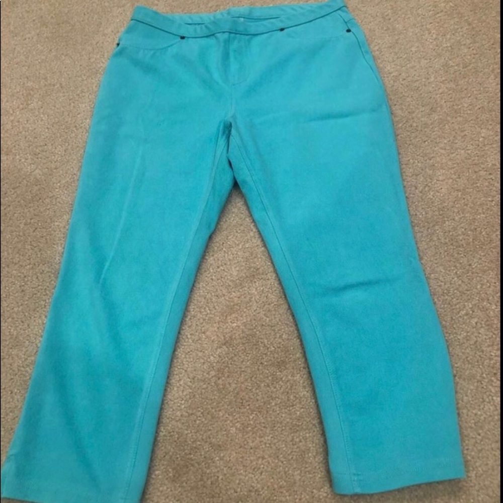 Vera Wang Capri Jeggings